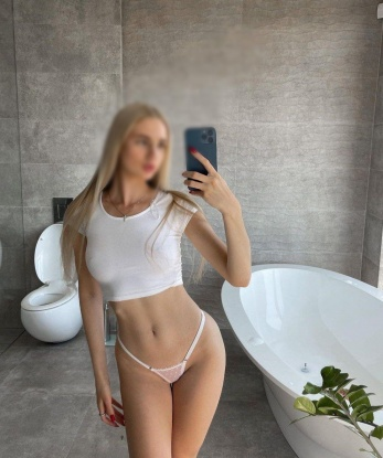 Анкета проститутки Виктория - город Малые Дербеты, 18 лет, №6652